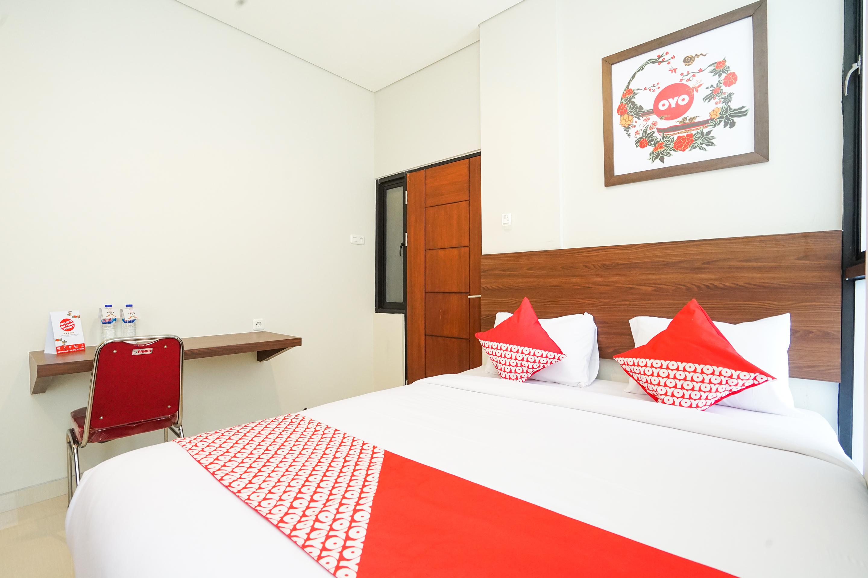 Hotel Super Oyo Capital O 449 The Colins à Keputih Extérieur photo
