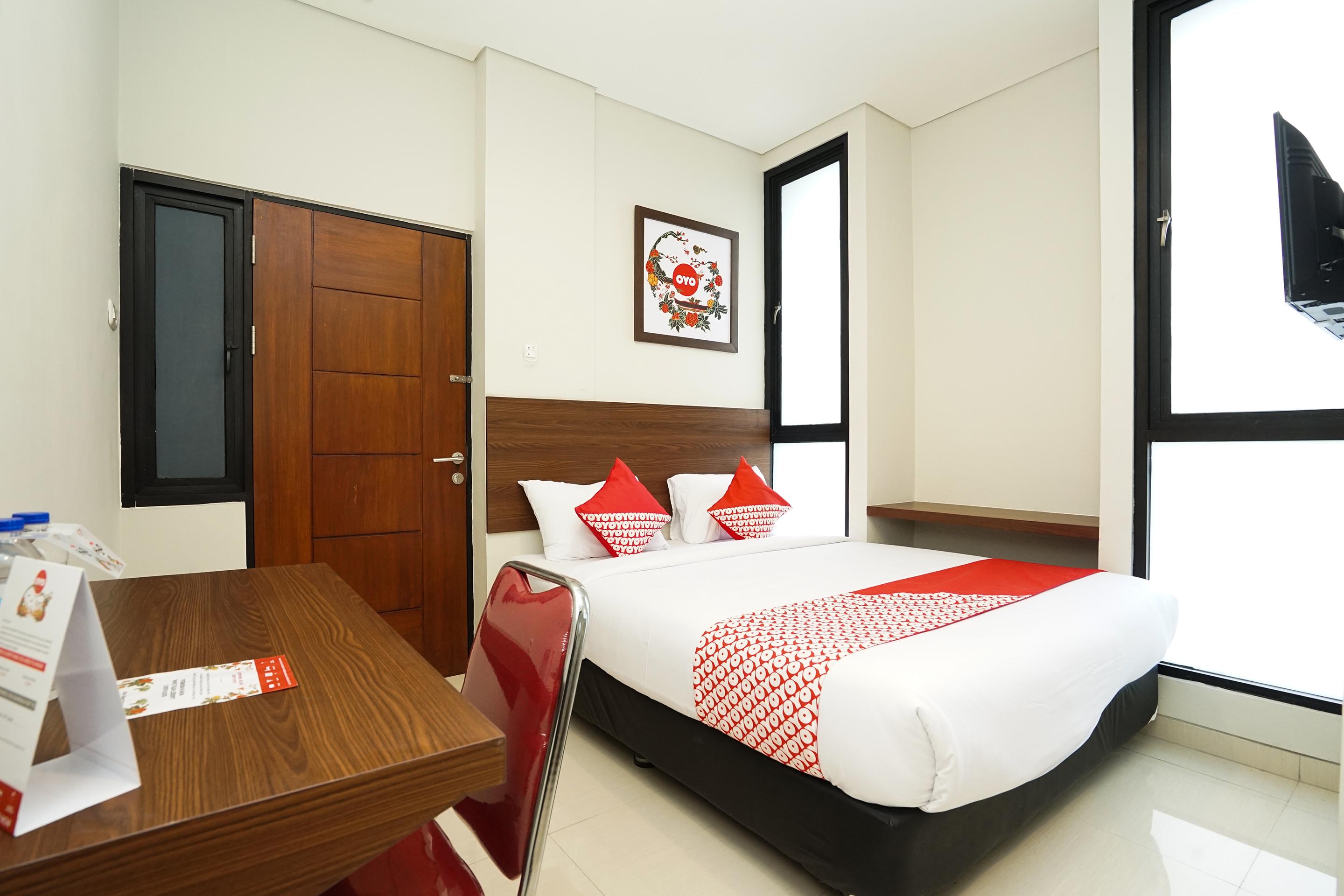 Hotel Super Oyo Capital O 449 The Colins à Keputih Extérieur photo