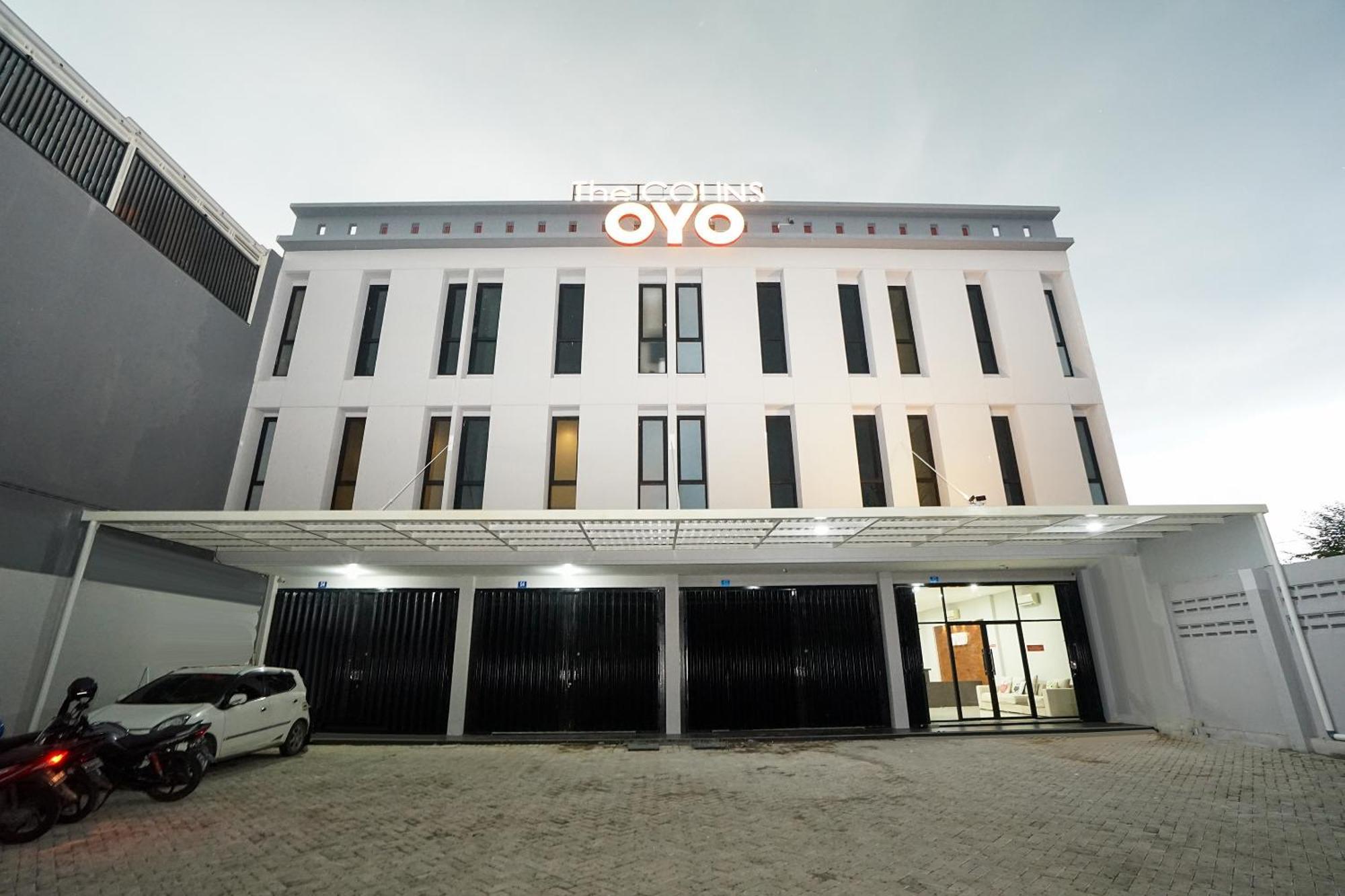 Hotel Super Oyo Capital O 449 The Colins à Keputih Extérieur photo