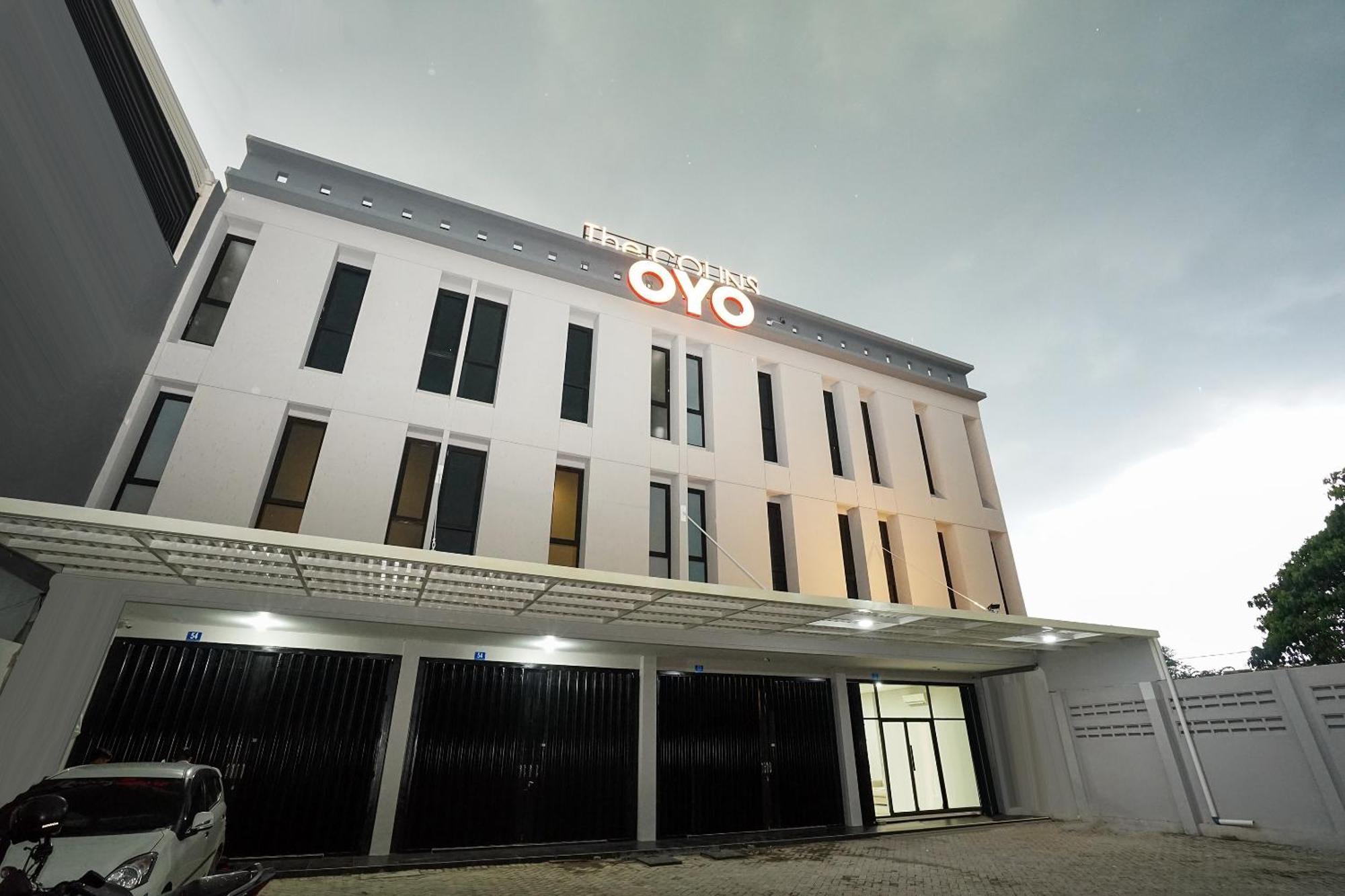 Hotel Super Oyo Capital O 449 The Colins à Keputih Extérieur photo